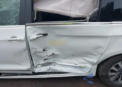 2022 Chrysler Pacifica Limited z USA, uszkodzony, nr VIN 2C4RC1S73NR135646